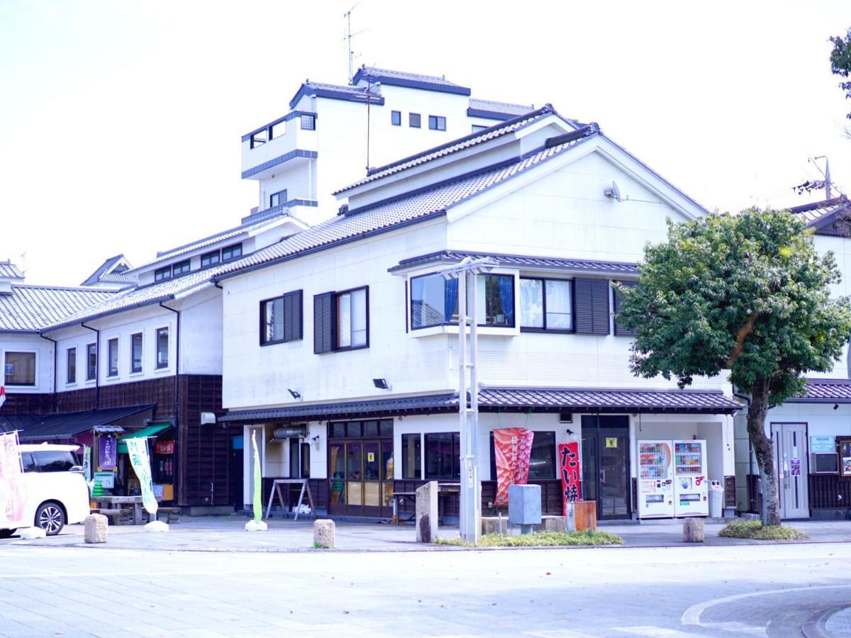 White Space Villa